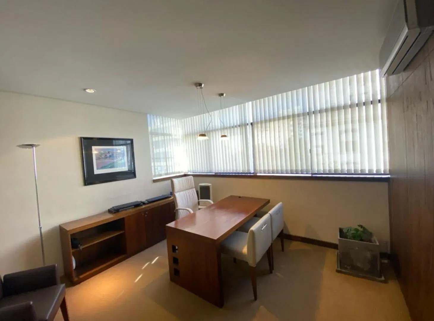VENTA OFICINAS MICROCENTRO EDIFICIO BLOQUE 4
