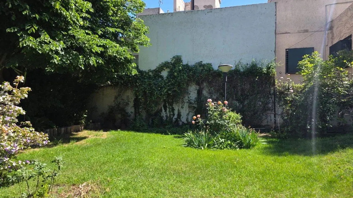 CASA EN VENTA (APTA OFICINAS O CONSULTORIOS) 8