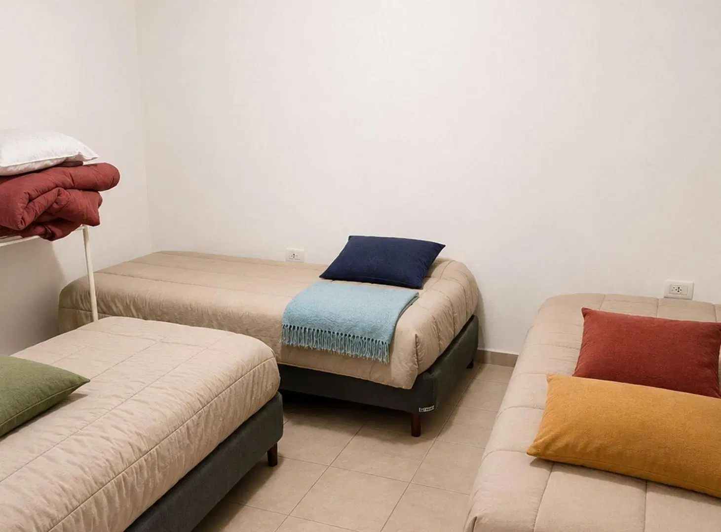 Departamento 2 dormitorios PB en Ayacucho al 480 4