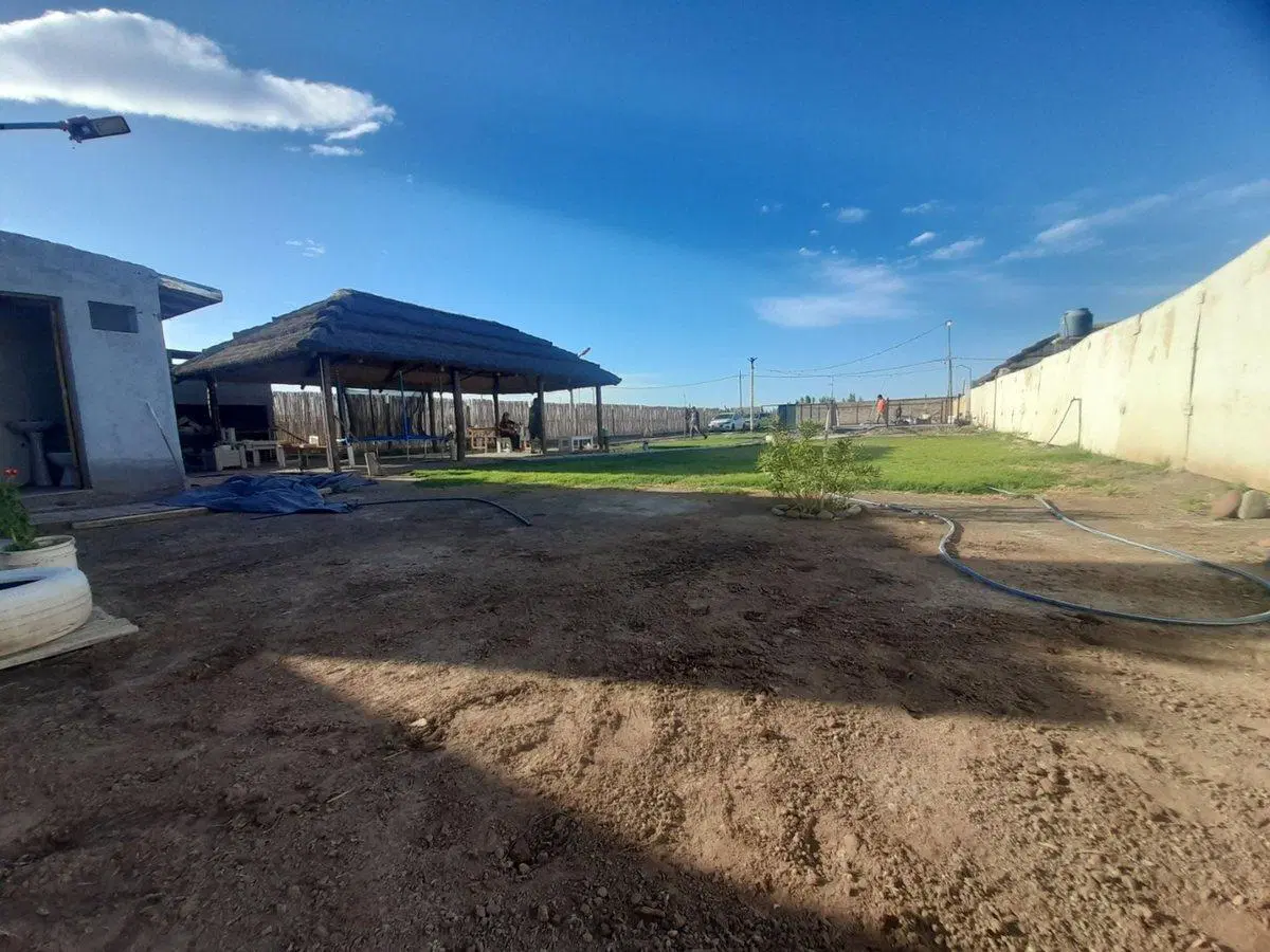VENTA QUINCHO CON PILETA COLONIA SEGOVIA 8