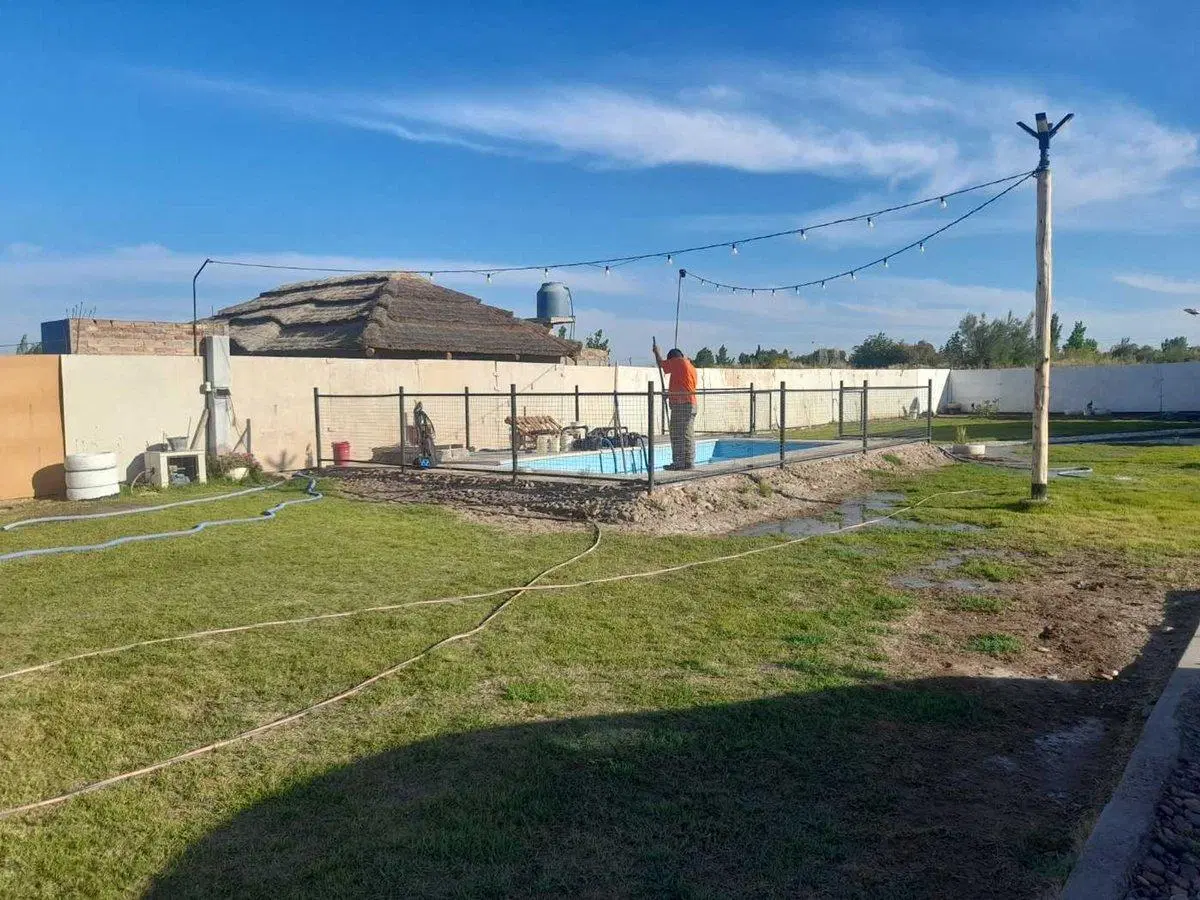 VENTA QUINCHO CON PILETA COLONIA SEGOVIA 5