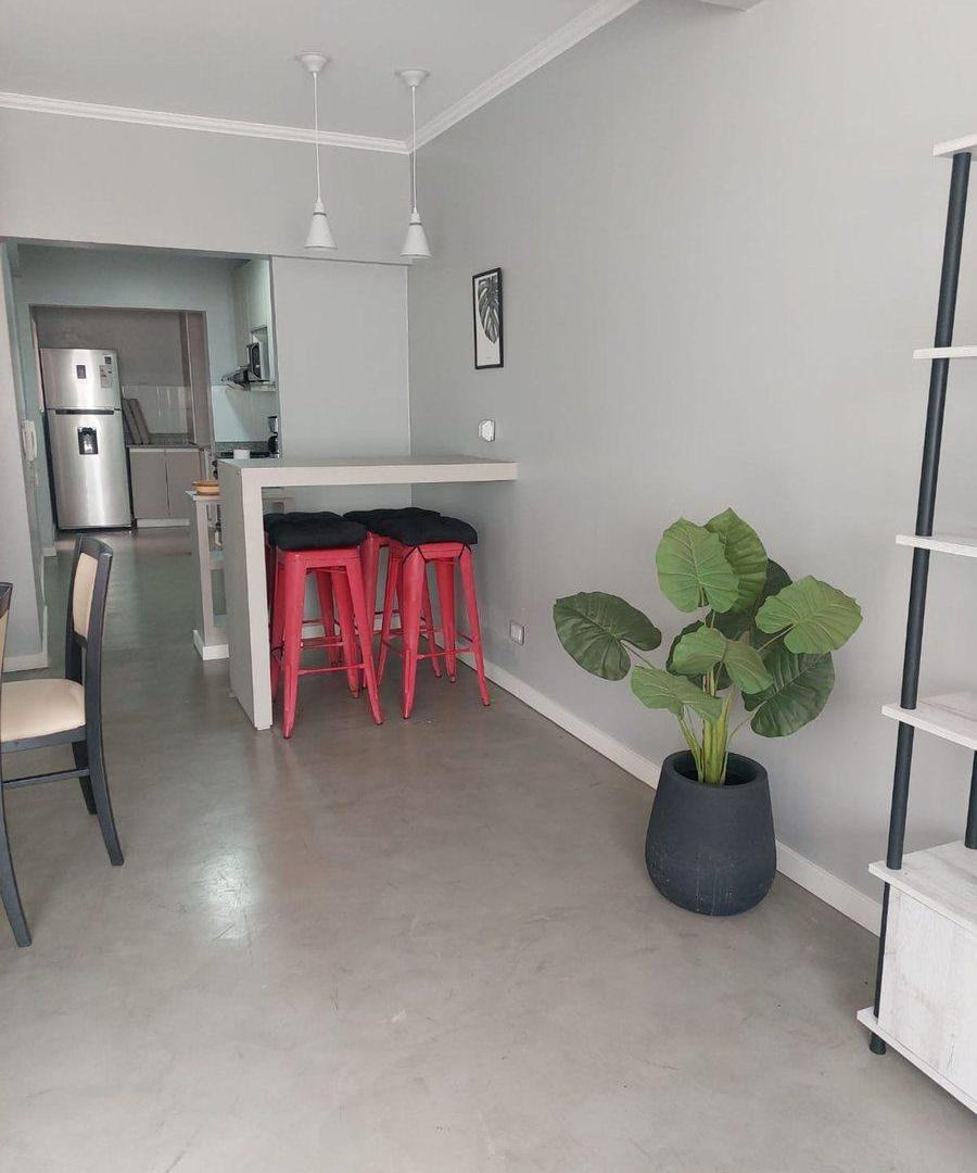 Foto de DEPARTAMENTO EN ALQUILER PERMANENTE AMOBLADO, imagen 2