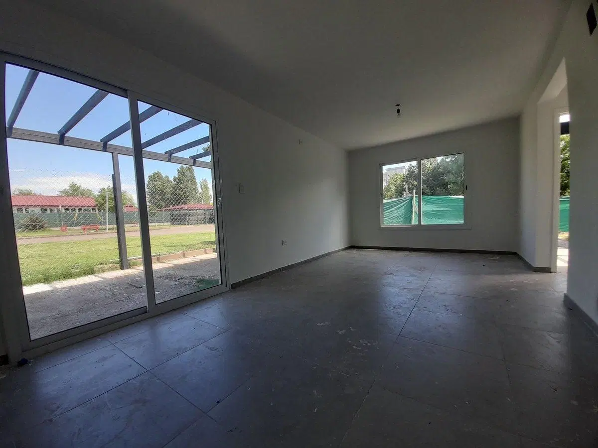VENTA DUPLEX 2 DORMITORIOS PUNTA LAGO MAIPU 2