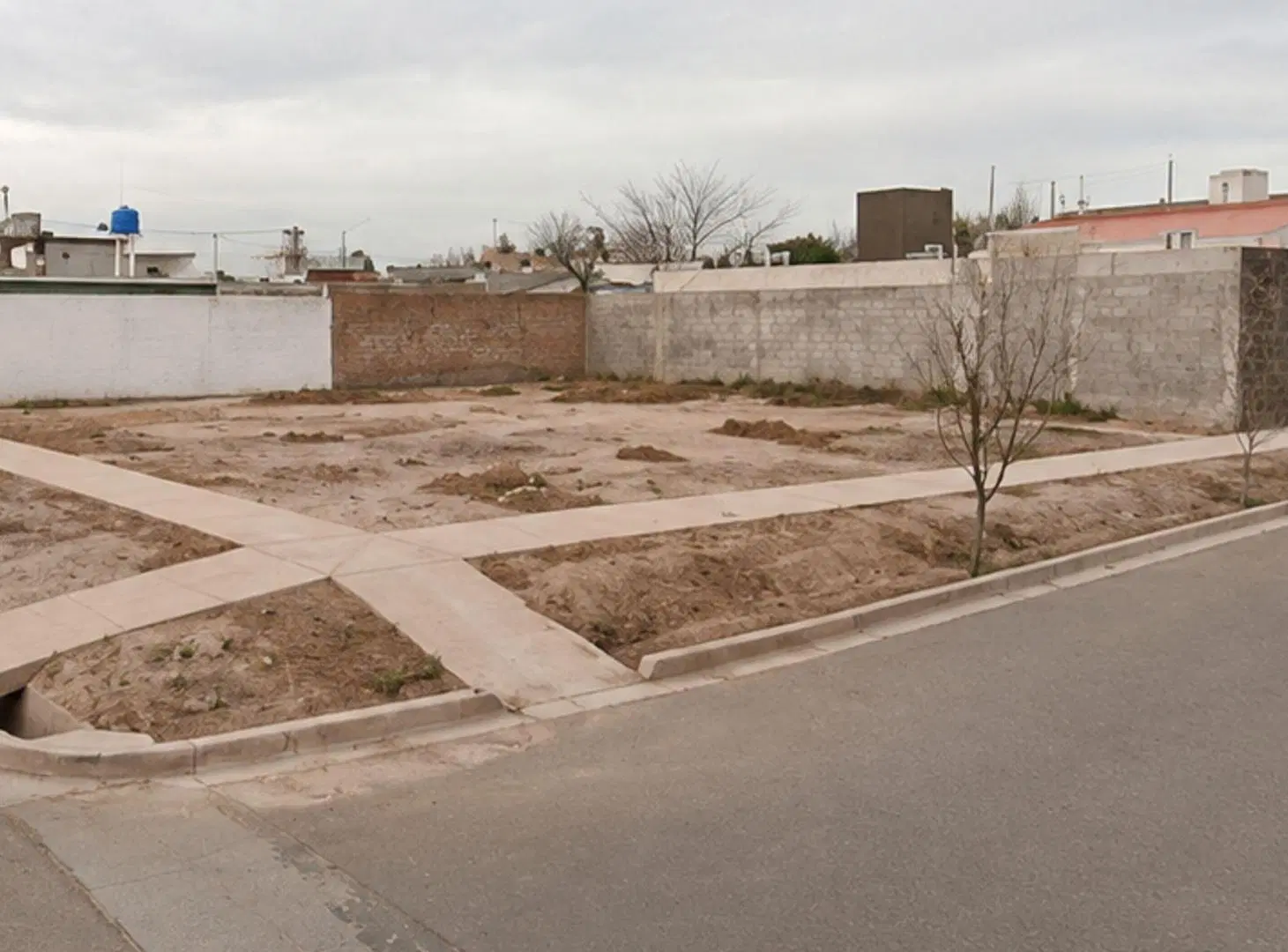 Lote Esquina en Venta Barrio Natania 47 Maipú 4