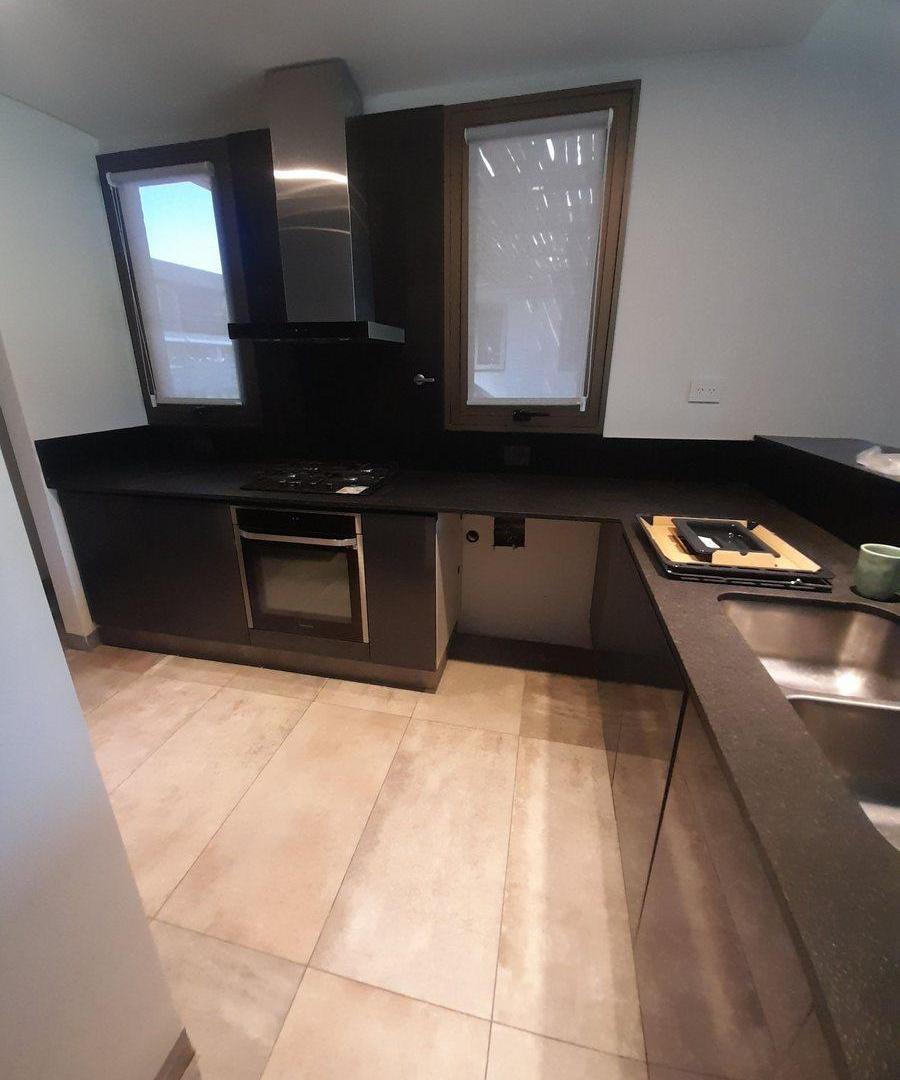 Foto de VENTA DUPLEX DE CATEGORIA CHACRAS DE CORIA, imagen 3