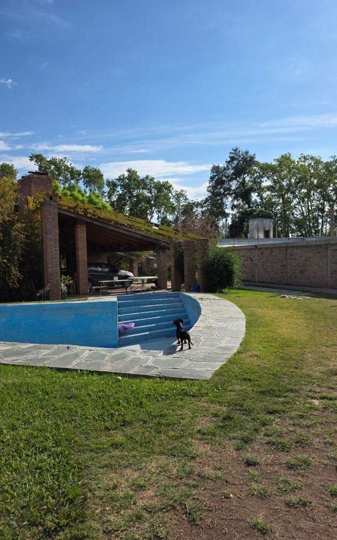 Foto de EXCELENTE CASA EN VENTA CARRIL GODOY CRUZ, imagen 3
