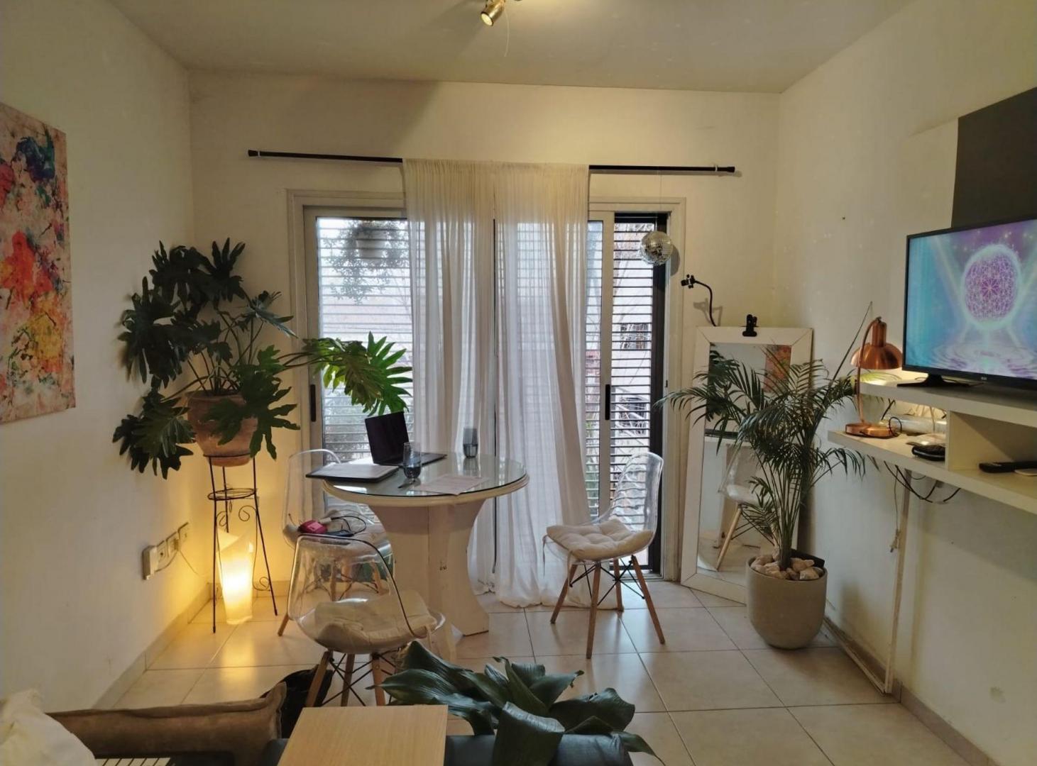 Foto de VENTA DEPARTAMENTO 1 HABITACION COCHERA GODOY CRUZ, imagen 3