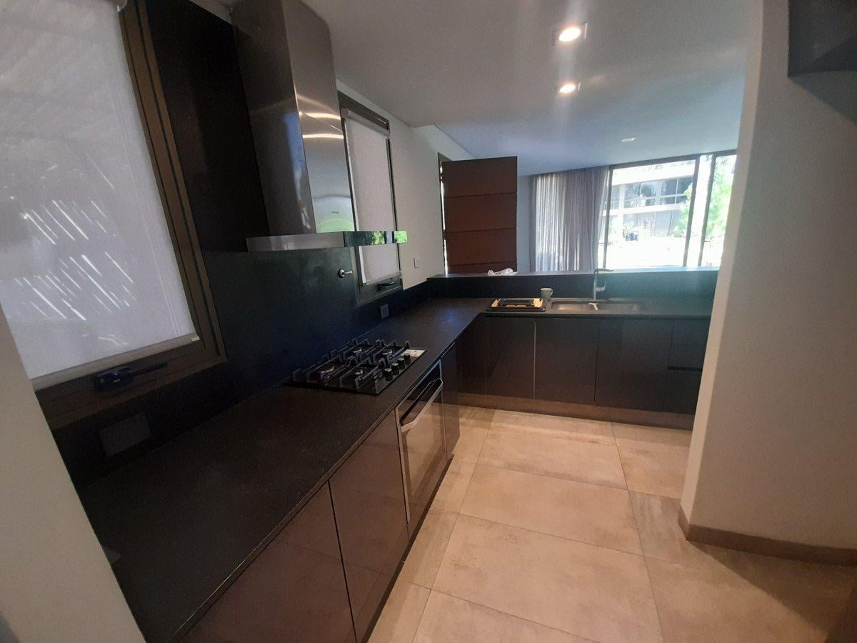Foto de VENTA DUPLEX DE CATEGORIA CHACRAS DE CORIA, imagen 1