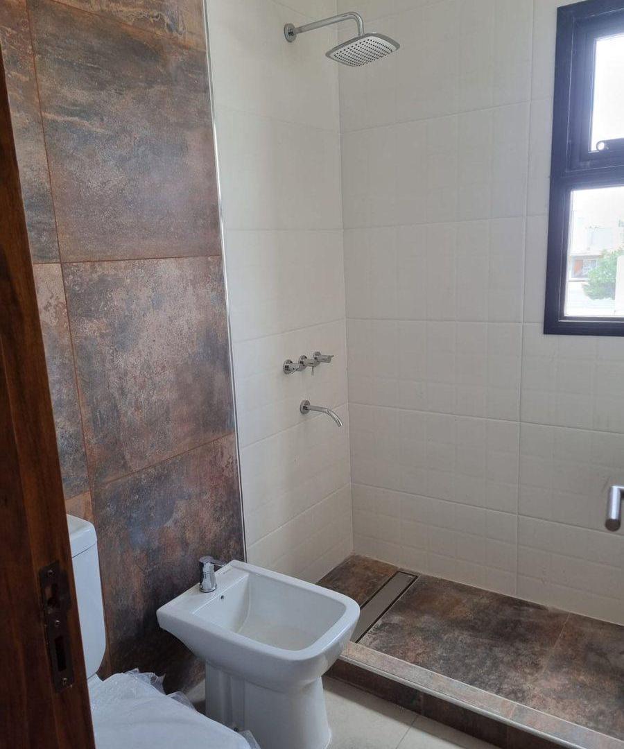 Foto de CASA A ESTRENAR EN BARRIO PRIVADO LOMAS DE RUSSELL, imagen 5