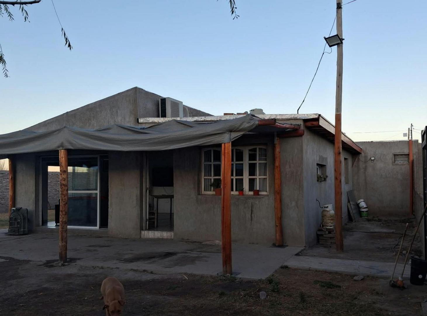 Foto de VENTA CASA 3 dorm. 600mt. Guaymallén, imagen 1
