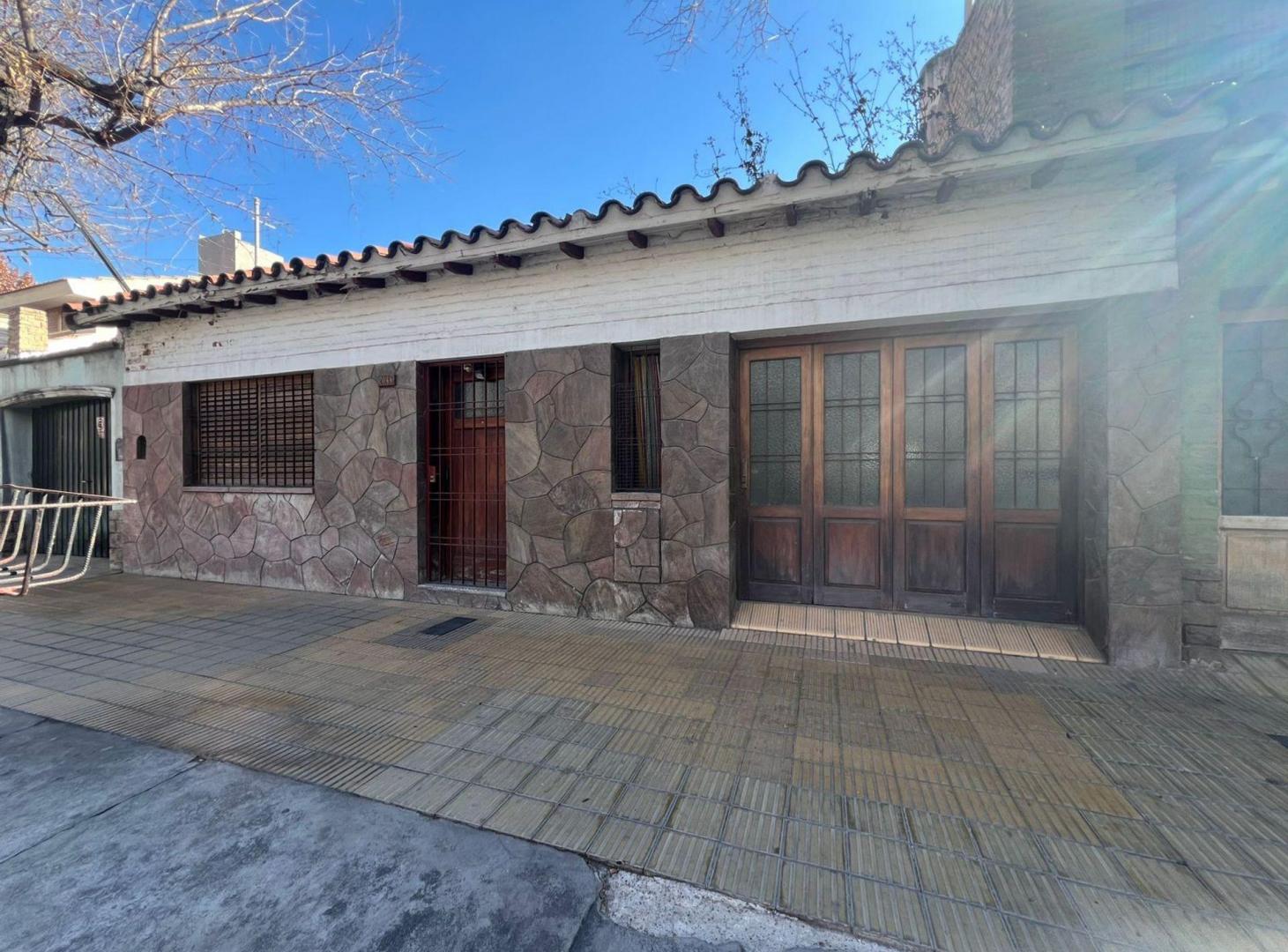 Foto de Venta casa Mendoza sexta 6° seccion 2 habitaciones, imagen 2