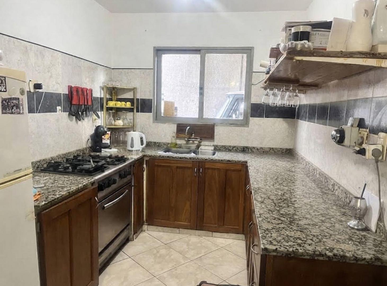 Foto de VENTA CASA 3 DORM. 2 BAÑOS Y GALPON EN GODOY CRUZ, imagen 4