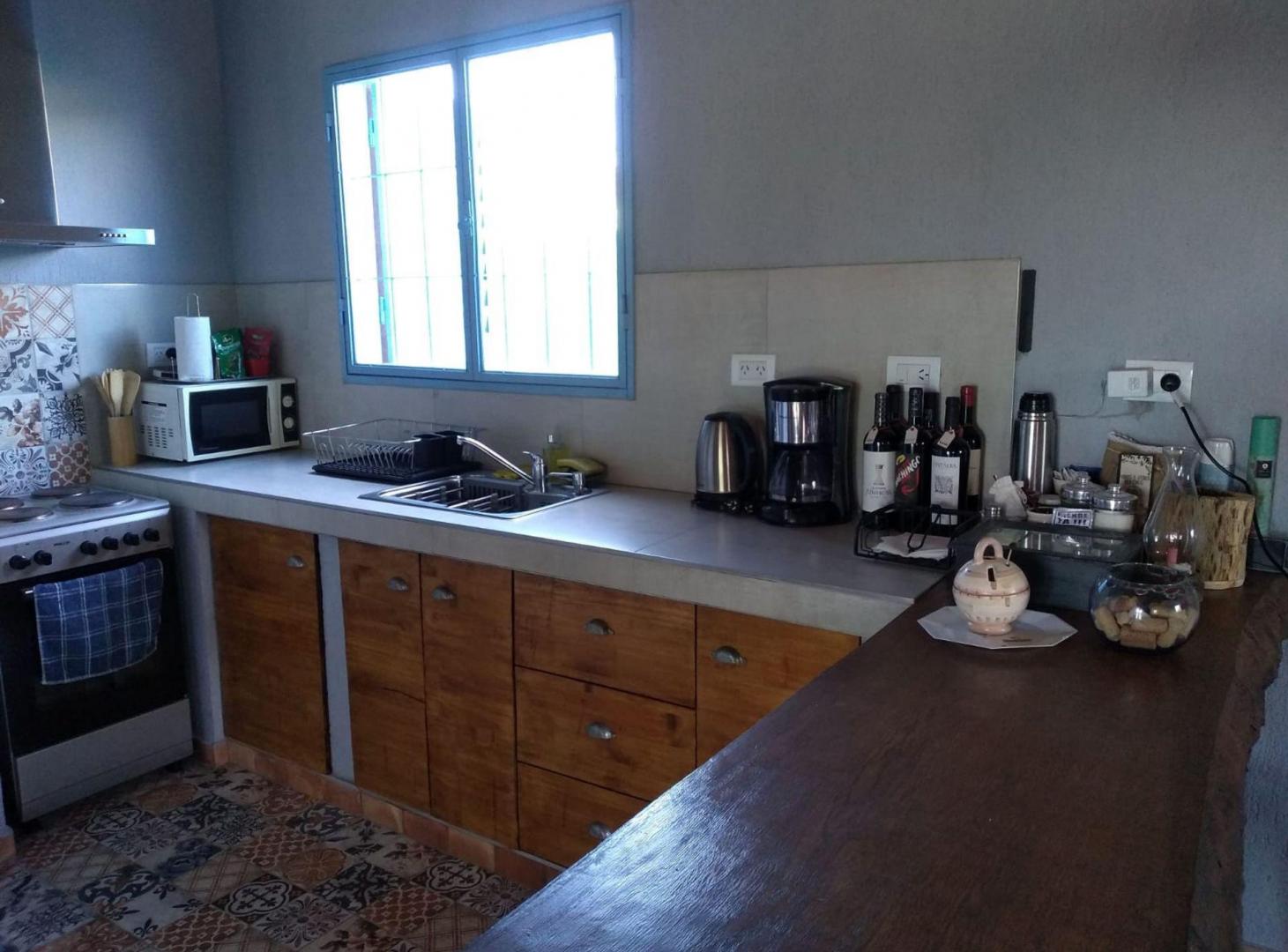Foto de CASA EN VENTA 2 DORM PILETA VIÑEDO PERDRIEL LUJAN, imagen 3