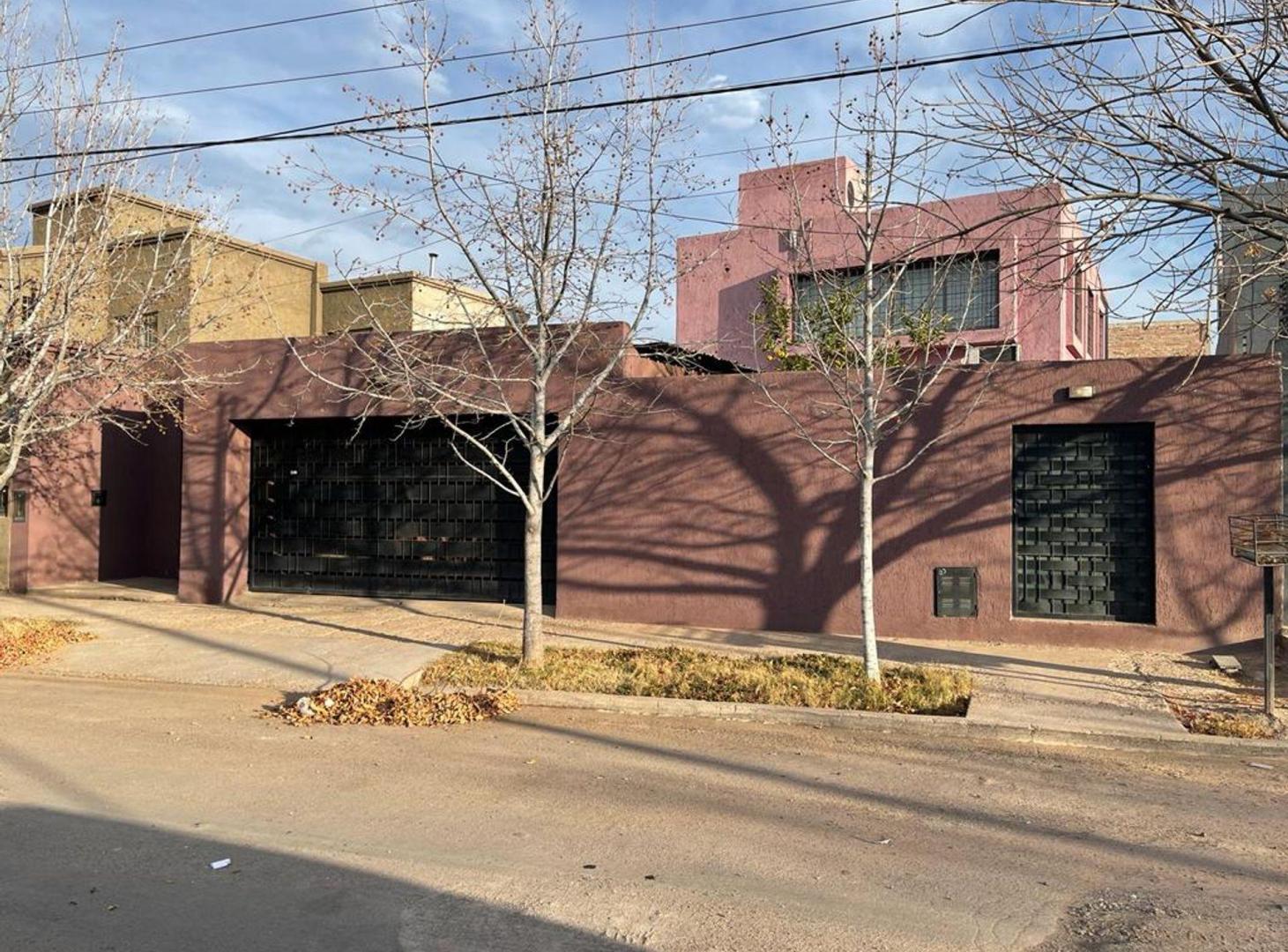 Foto de VENTA CASA 4 DORMITORIOS GUAYMALLEN, imagen 1