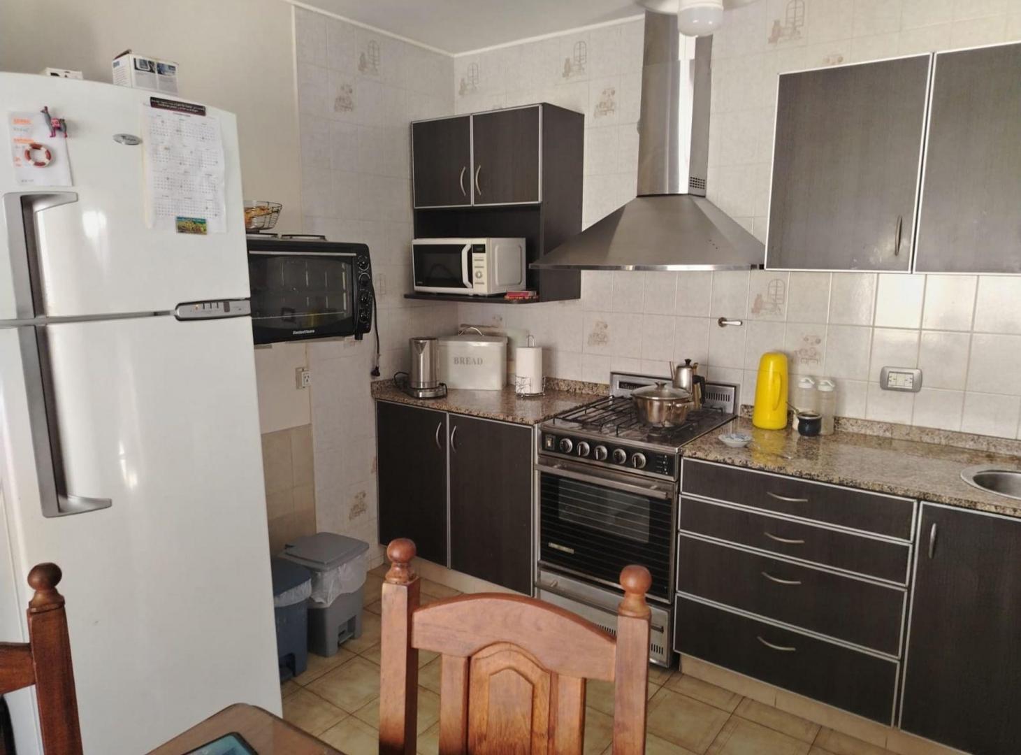 Foto de VENDO CASA 2 DORMITORIOS CALLE LAPRIDA G CRUZ, imagen 1