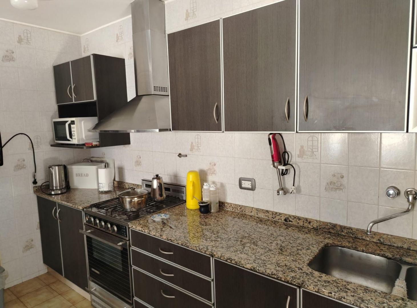 Foto de VENDO CASA 2 DORMITORIOS CALLE LAPRIDA G CRUZ, imagen 3