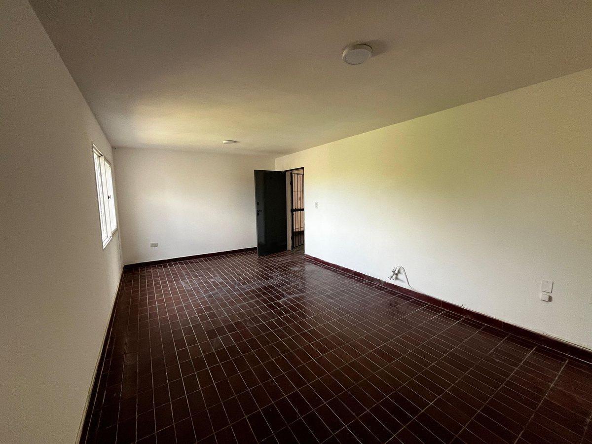 Foto de DEPARTAMENTO 3 DORMITORIOS 1 BAÑO VILLANUEVA, imagen 2