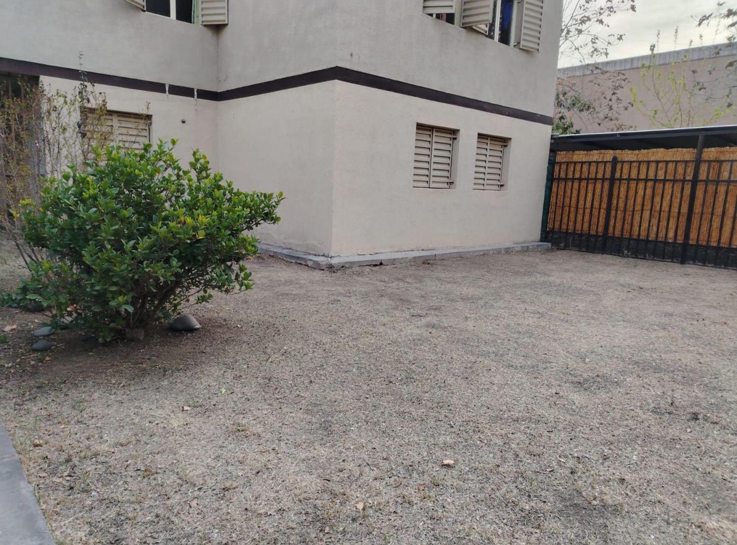 Foto de VENDO DEPTO 3 DORMITORIOS PB BARRIO COVIMET, imagen 1