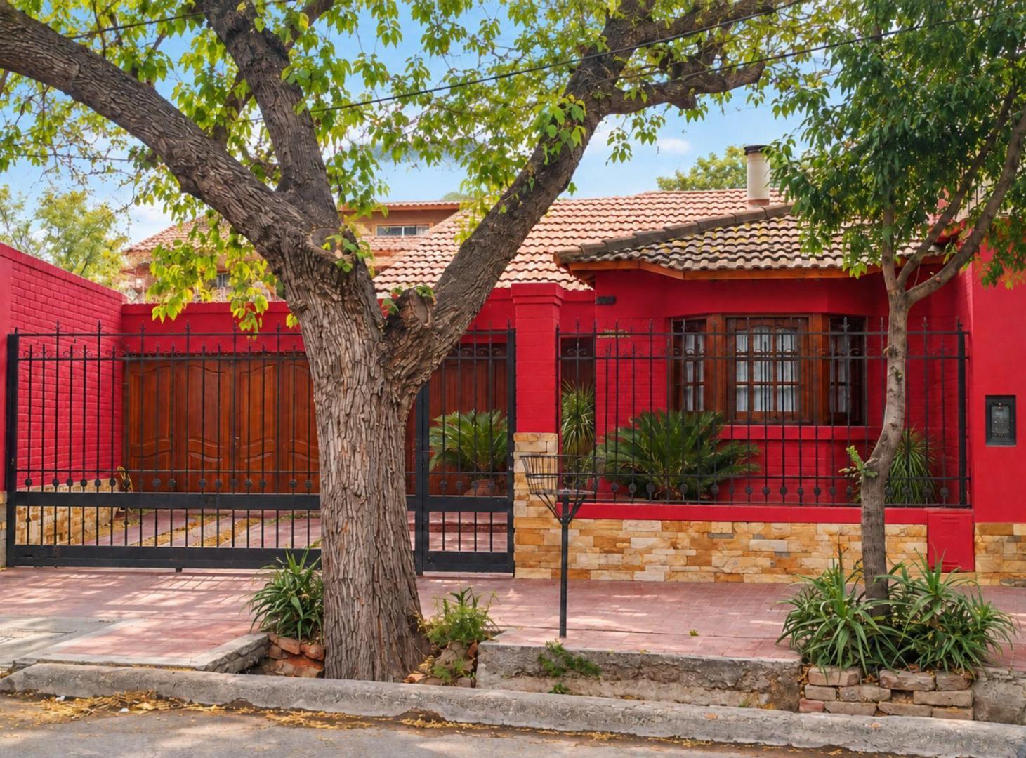 Foto de VENTA CASA CHALET DOS PLANTAS EN SEXTA SECCIÓN, imagen 5