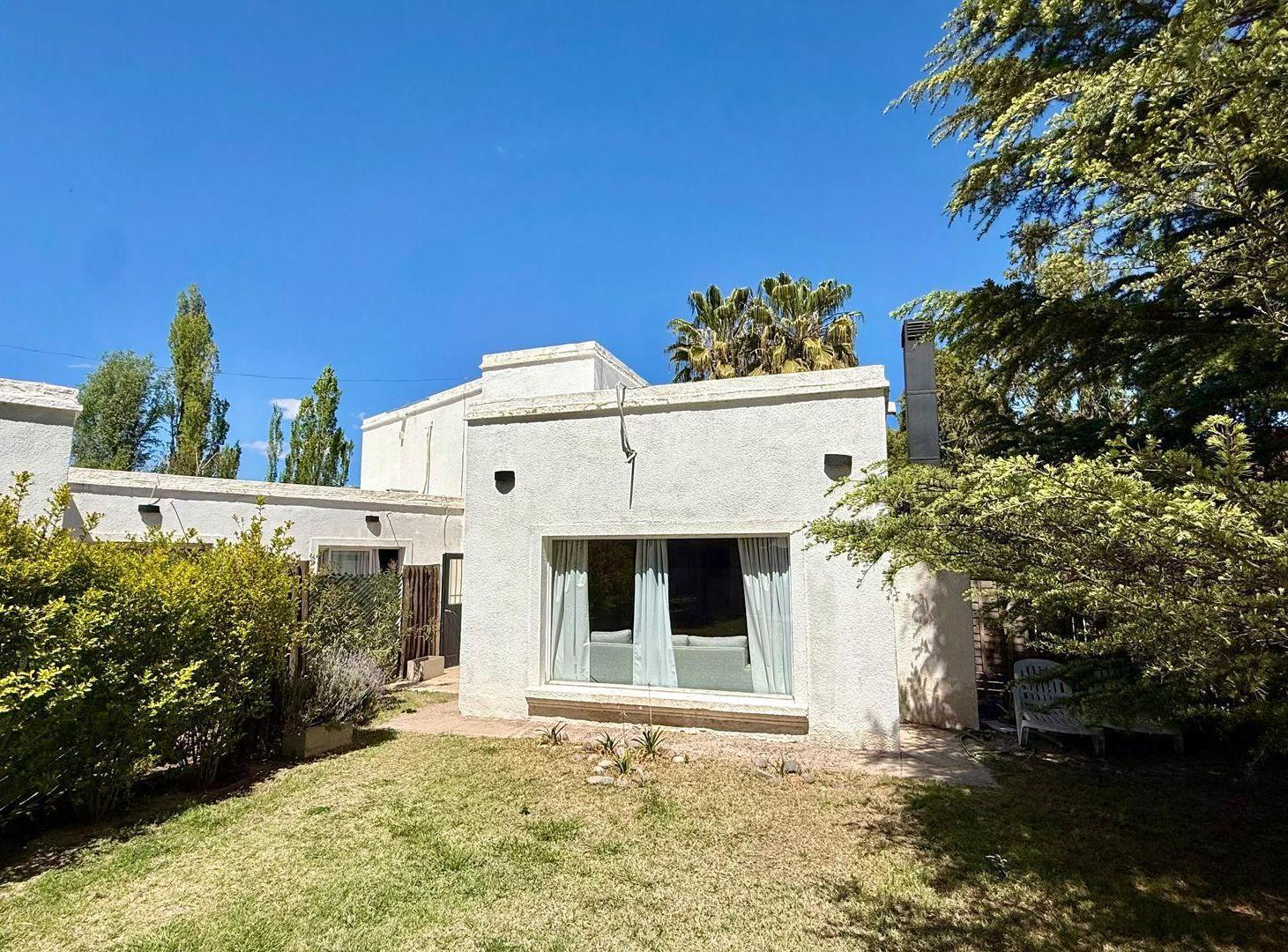 Foto de VENTA CASA 4 DORMITORIOS VISTALBA, imagen 3