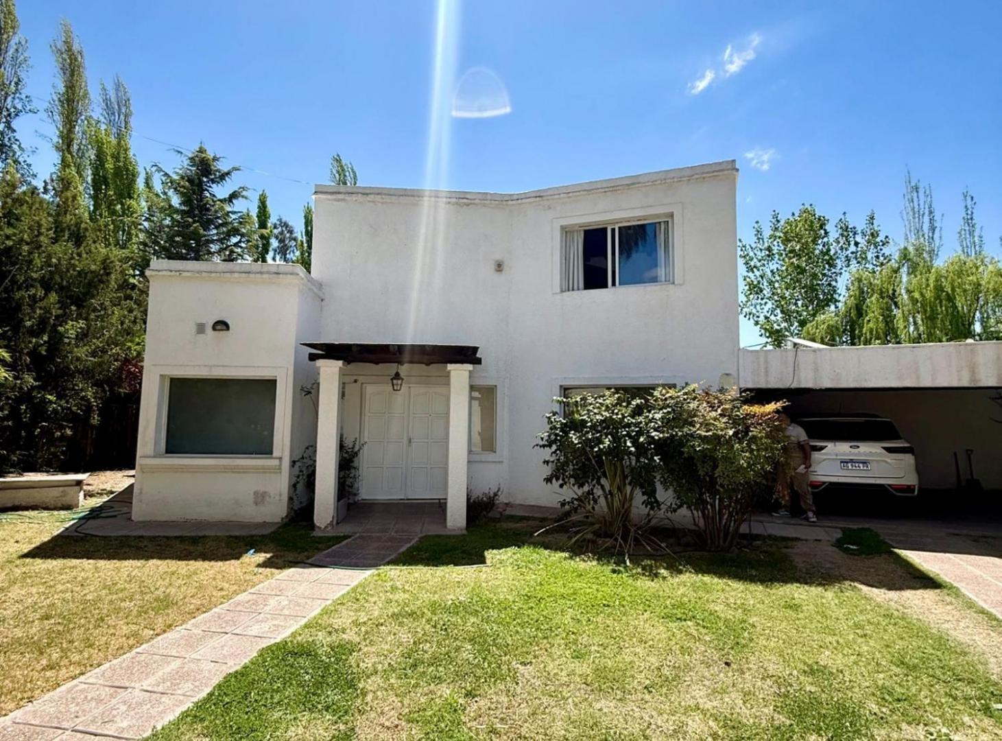 Foto de VENTA CASA 4 DORMITORIOS VISTALBA, imagen 2