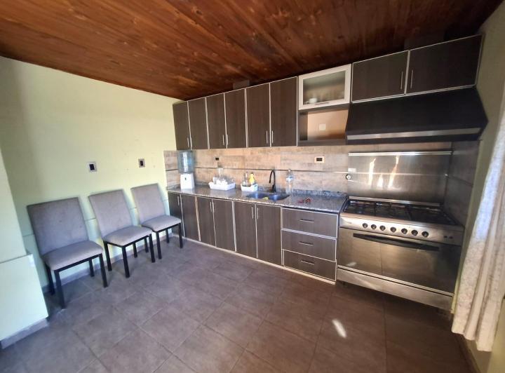 CASA DE 2 DORMITORIOS A METROS DE AVENIDA ZAPATA EN SAN RAFAEL MENDOZA					 5