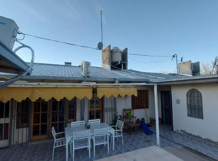 CASA DE 3 DORM. A LA VENTA A 20 MIN. DE SAN RAFAEL MENDOZA					 2