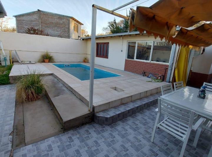 CASA DE 3 DORM. A LA VENTA A 20 MIN. DE SAN RAFAEL MENDOZA					 1