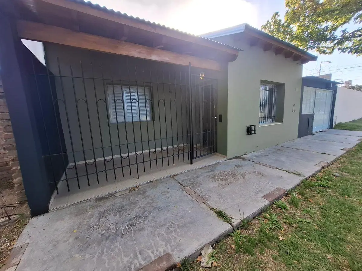 CASA A 4 CUADRAS DEL PARQUE HIPÓLITO YRIGOYEN EN SAN RAFAEL MENDOZA 4