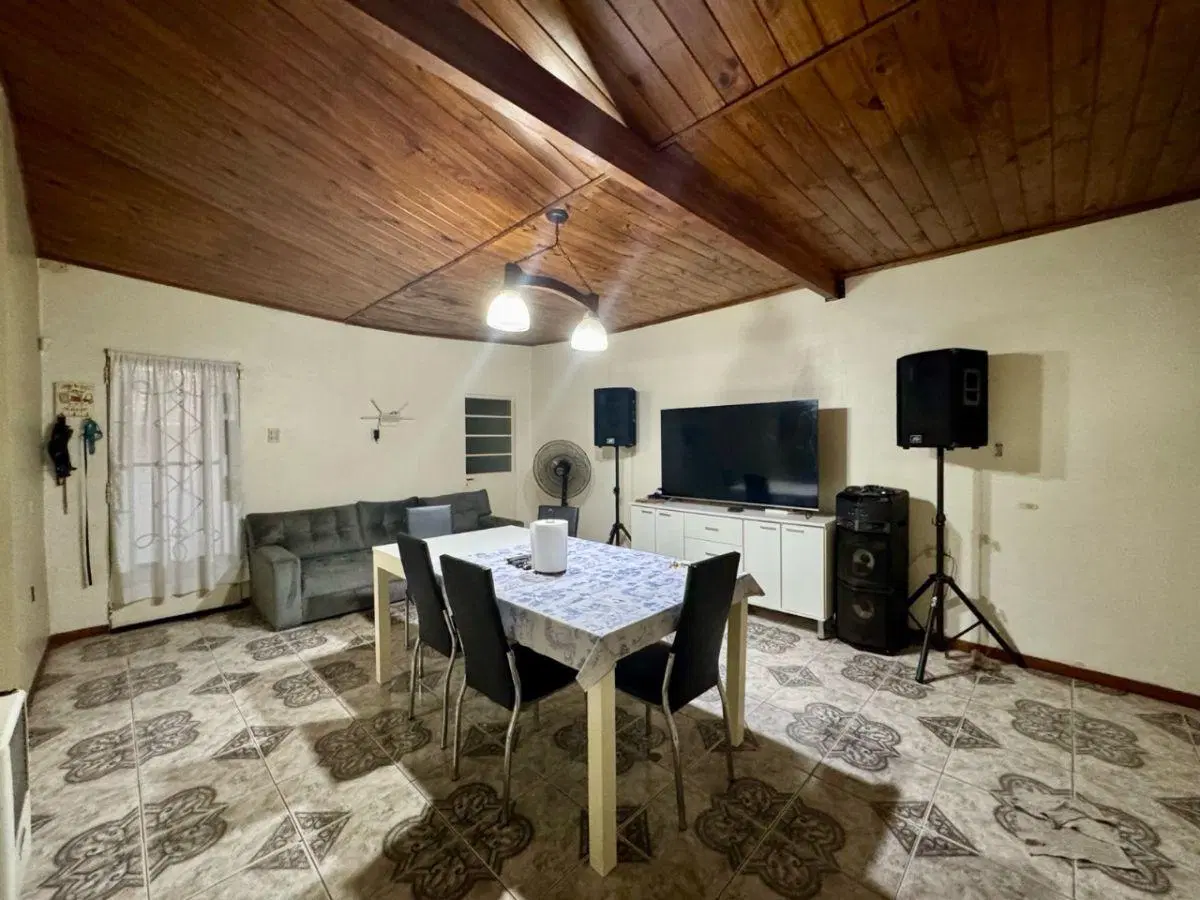 Vendo Casa con amplio terreno, Barrio Belgrano, Rosario 5