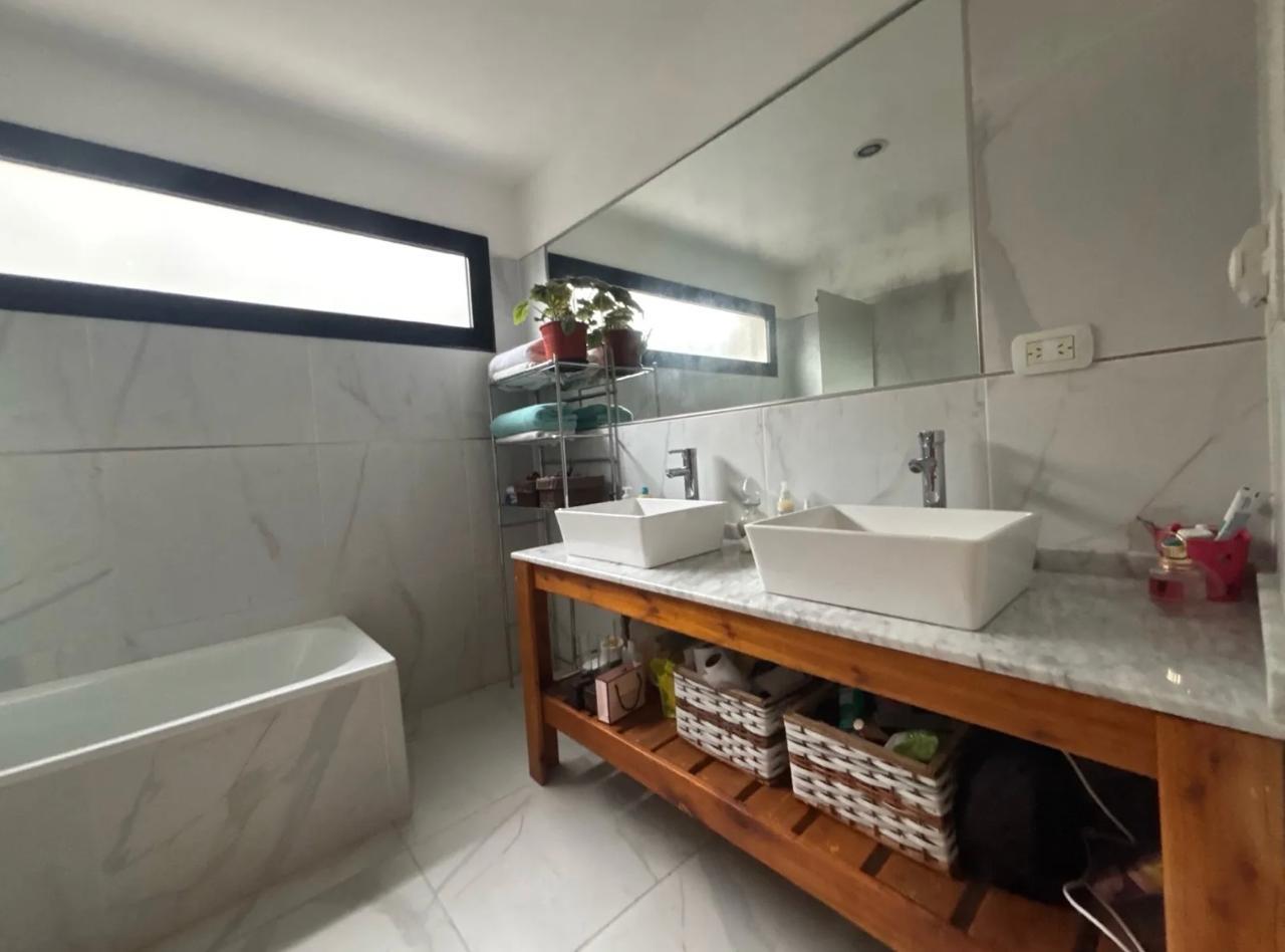 Casa en venta 3 dorm Barrio San Alfonso Pilar del Este