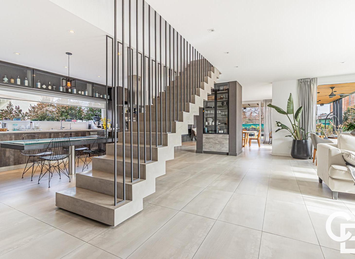 Casa en venta 3 dormitorios y playroom - c/ pileta en lote de 860 m² – Ayres Plaza