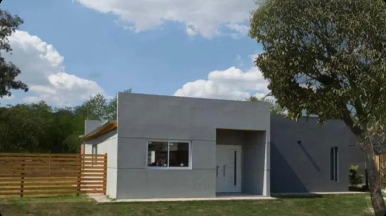 Casa en Venta 2 dorm Barrio santa Emilia Pilar del Este