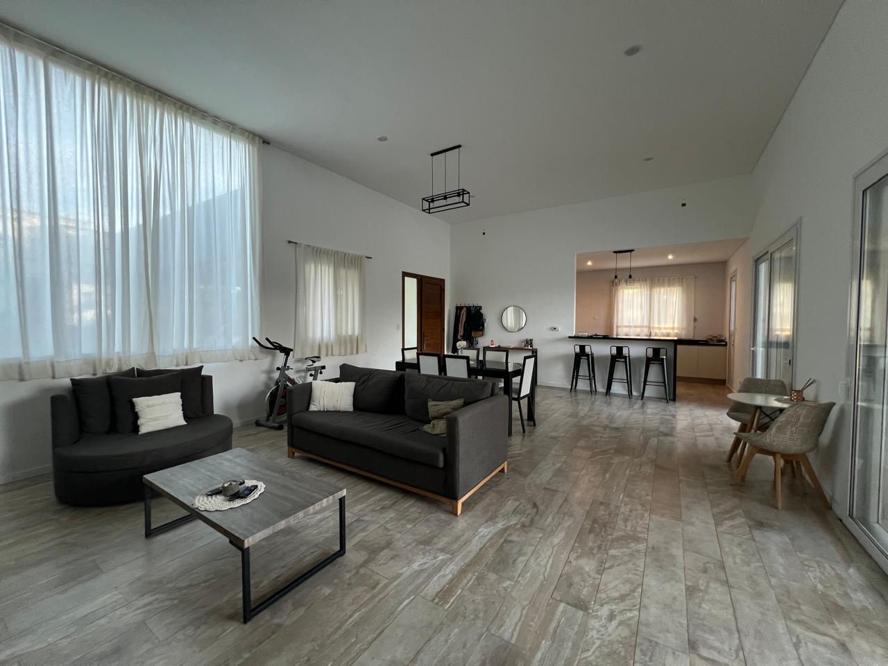 Casa en Venta 3 dormitorios Santa Guadalupe Pilar del este