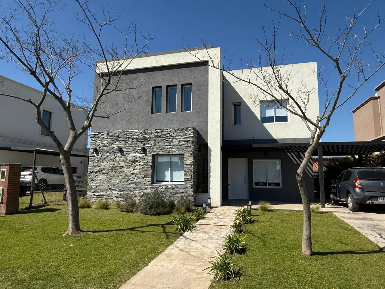 Casa en Venta 5 dormitorios Santa Emilia Pilar del Este 5