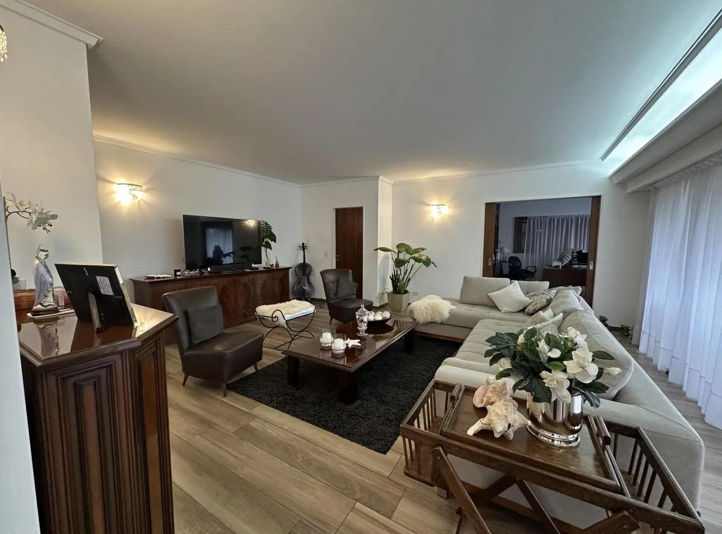 Departamento en Alquiler-5 ambientes con dependencia-San Isidro 3