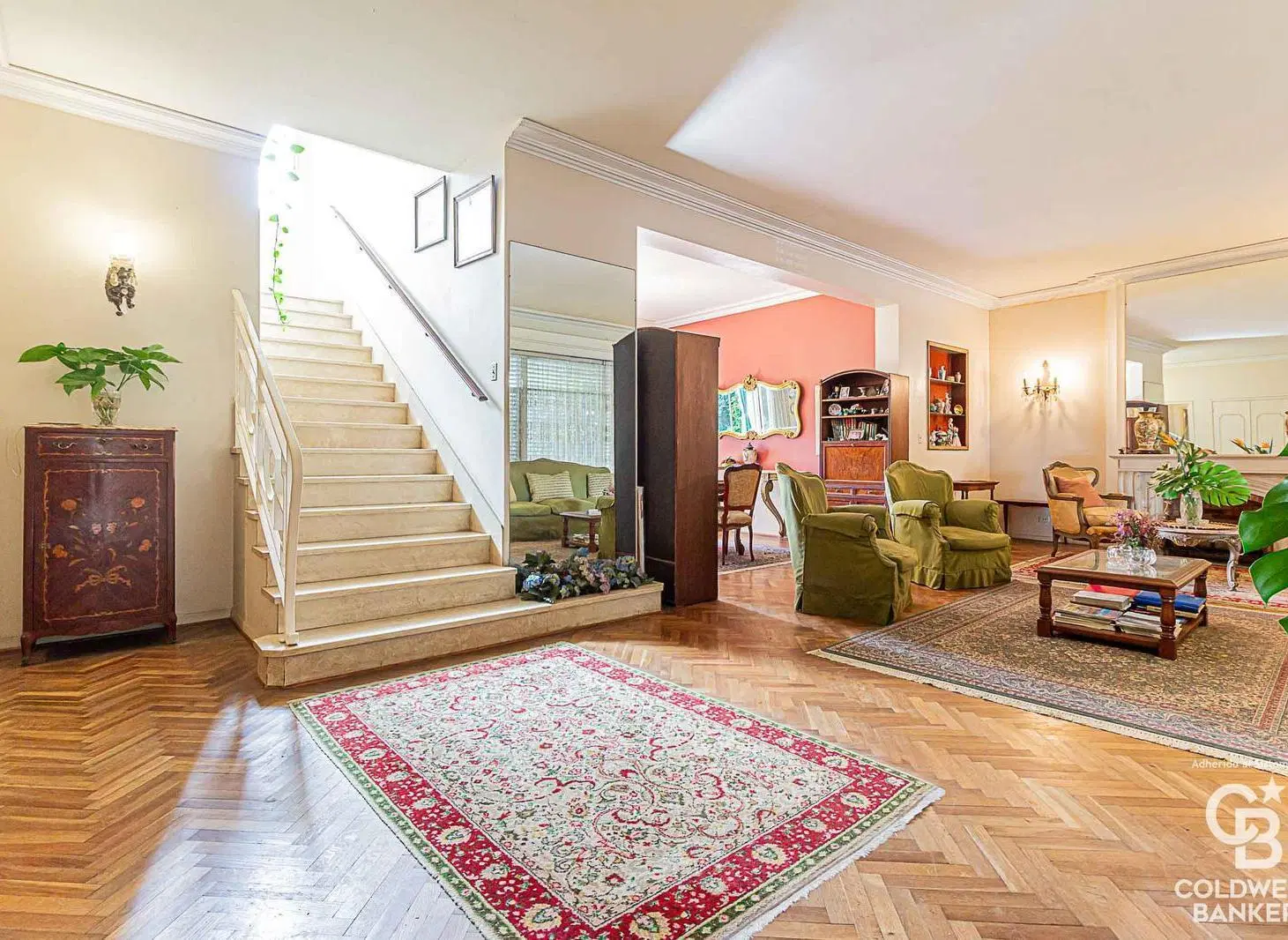 Casa en  venta - 6 ambientes - Acassuso 5