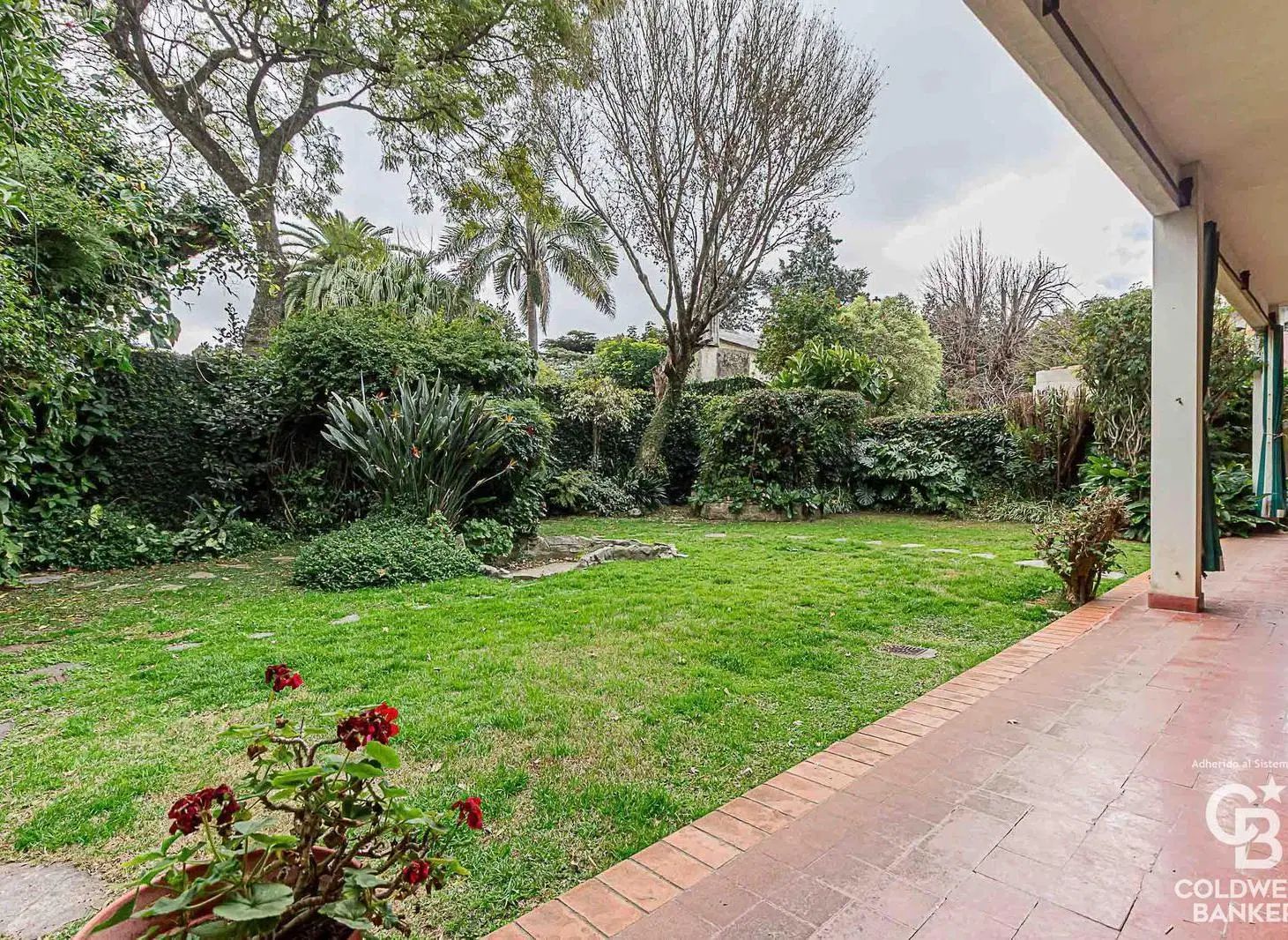 Casa en  venta - 6 ambientes - Acassuso 3