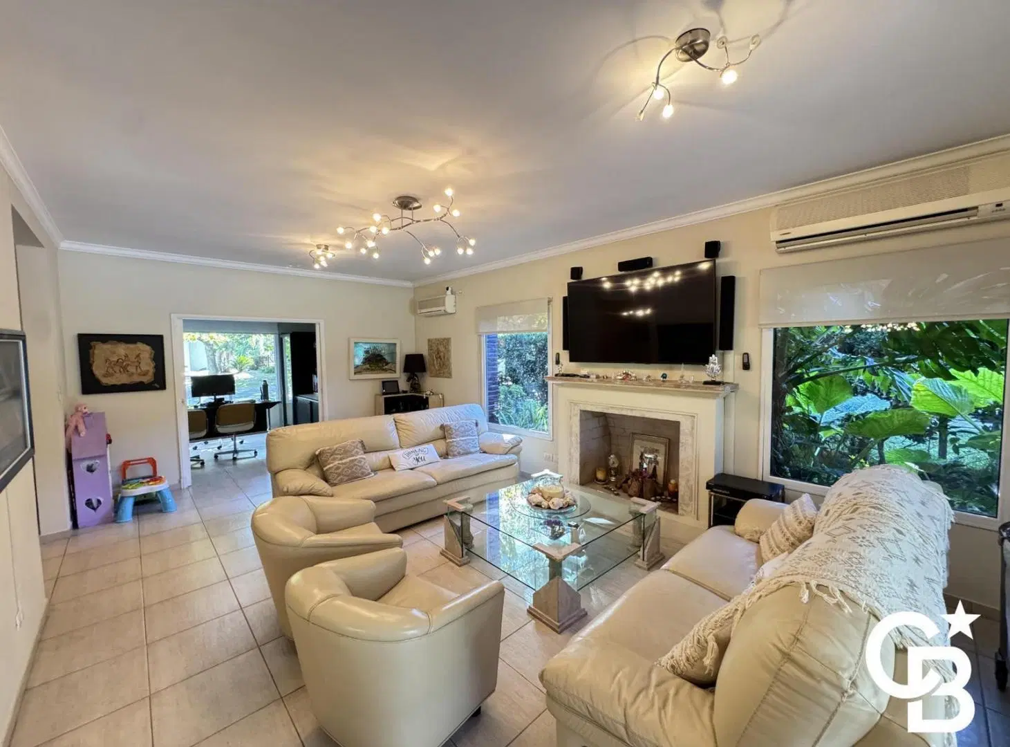 Casa en venta en Ayres de Pilar 4