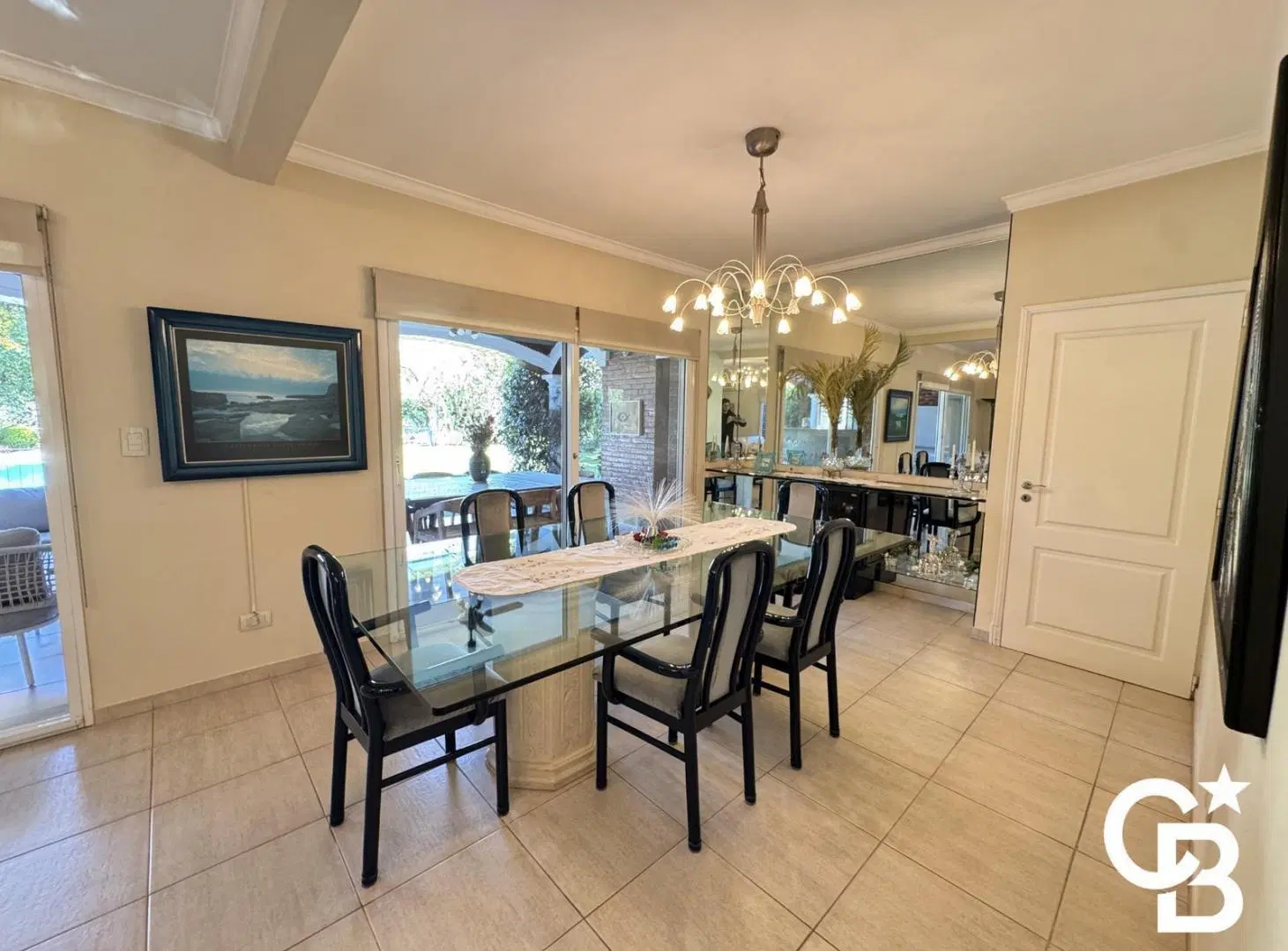 Casa en venta en Ayres de Pilar 2