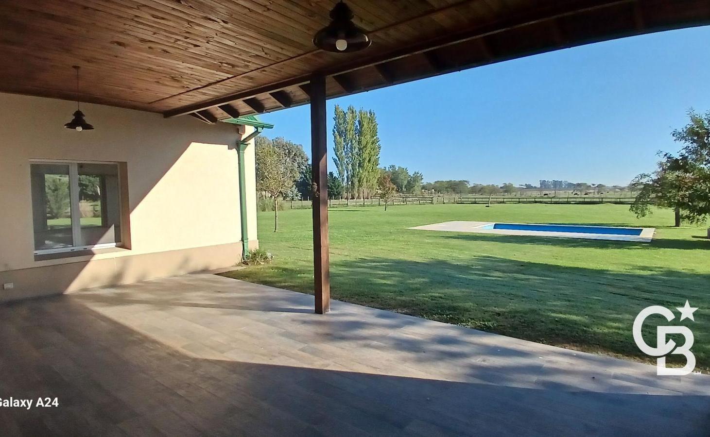 Casa en Venta. 3 dorm. Mas Dep. servicio. Haras El Malacate, Exaltación de la Cruz