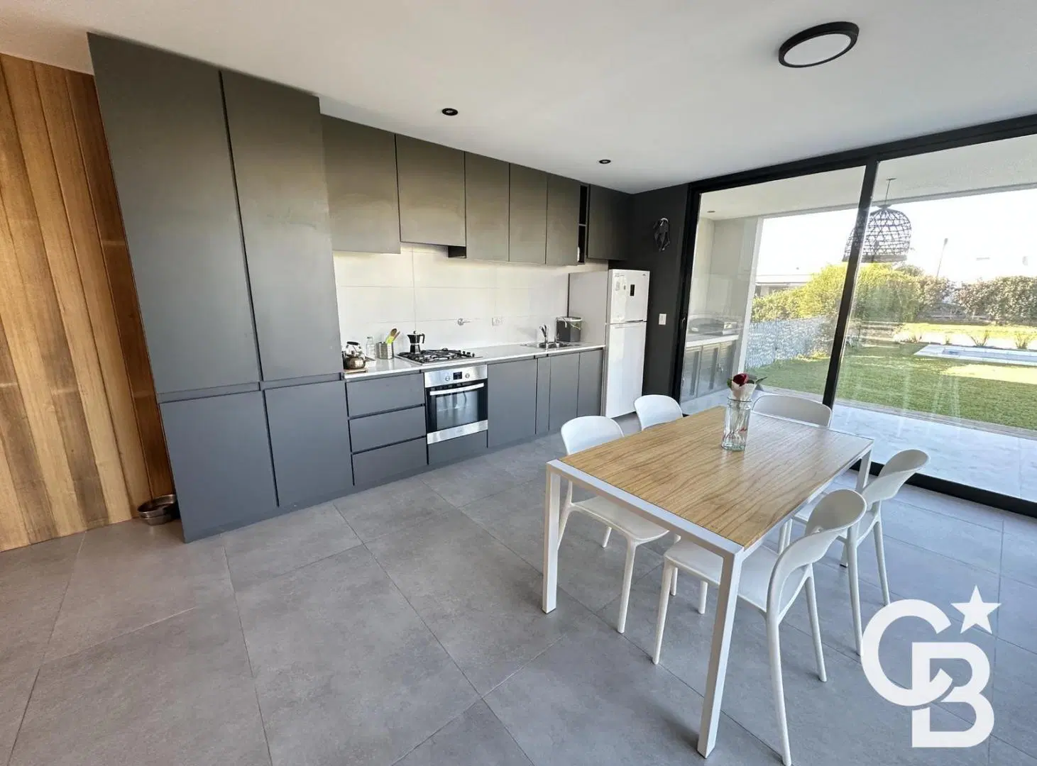 Casa en venta 2 dorm c/ Pileta - Santa Elena, Pilar del Este 3