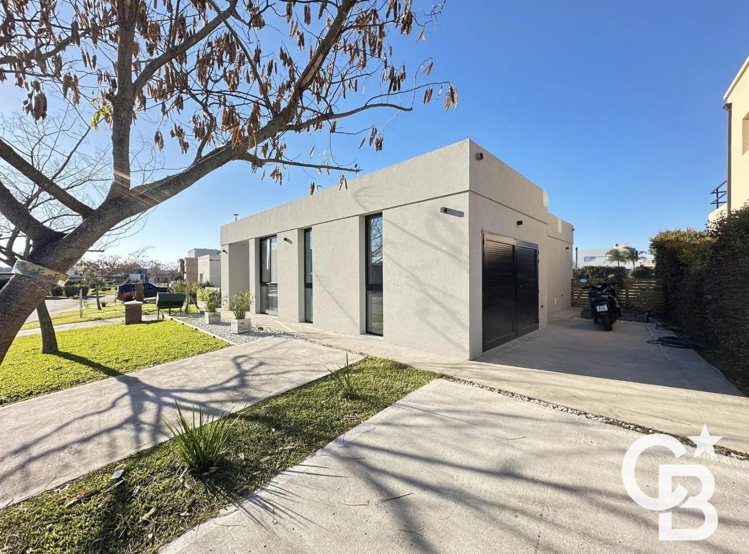 Casa en venta 2 dorm c/ Pileta - Santa Elena, Pilar del Este 4