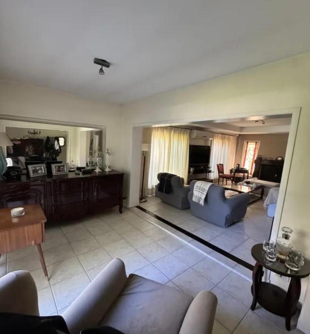 Foto de Casa en venta de 5 dorm en Septiembre, Escobar APTO CREDITO, imagen 1