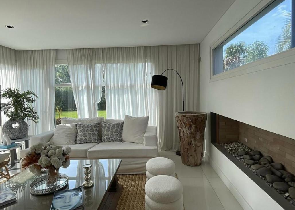 Foto de Casa en Venta 5 Dormitorios Barrio Los Jazmines Pilar Del Este Apto, imagen 1