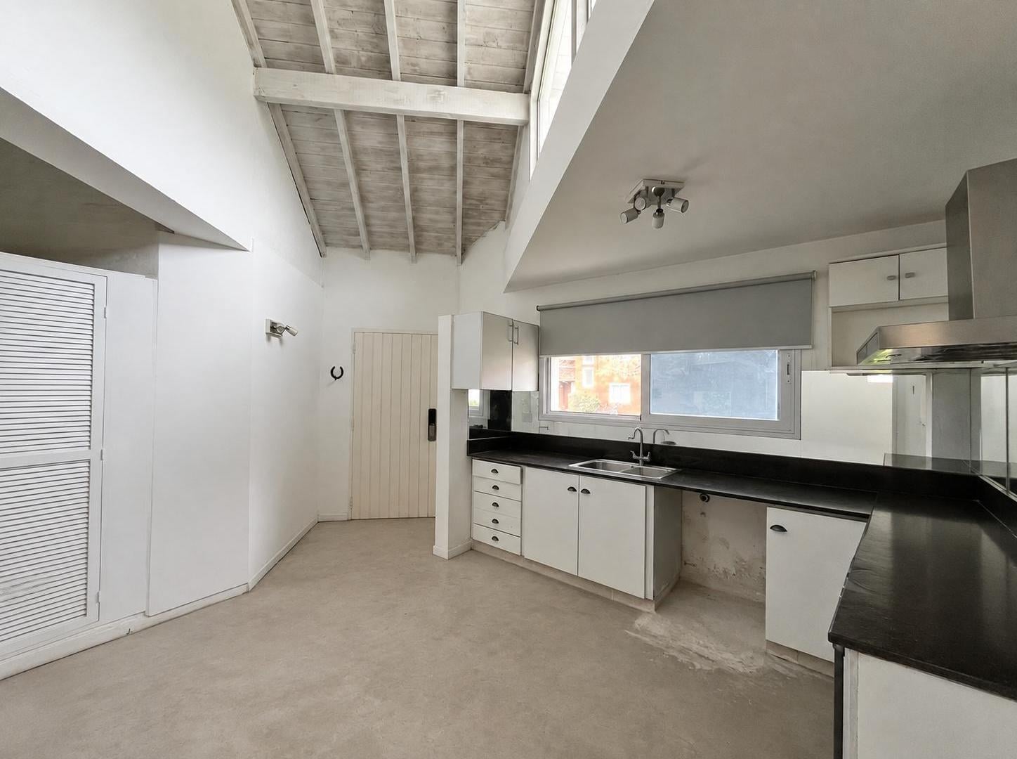 Foto de Casa en venta de 3 dorm con pileta en Campo Chico, imagen 1