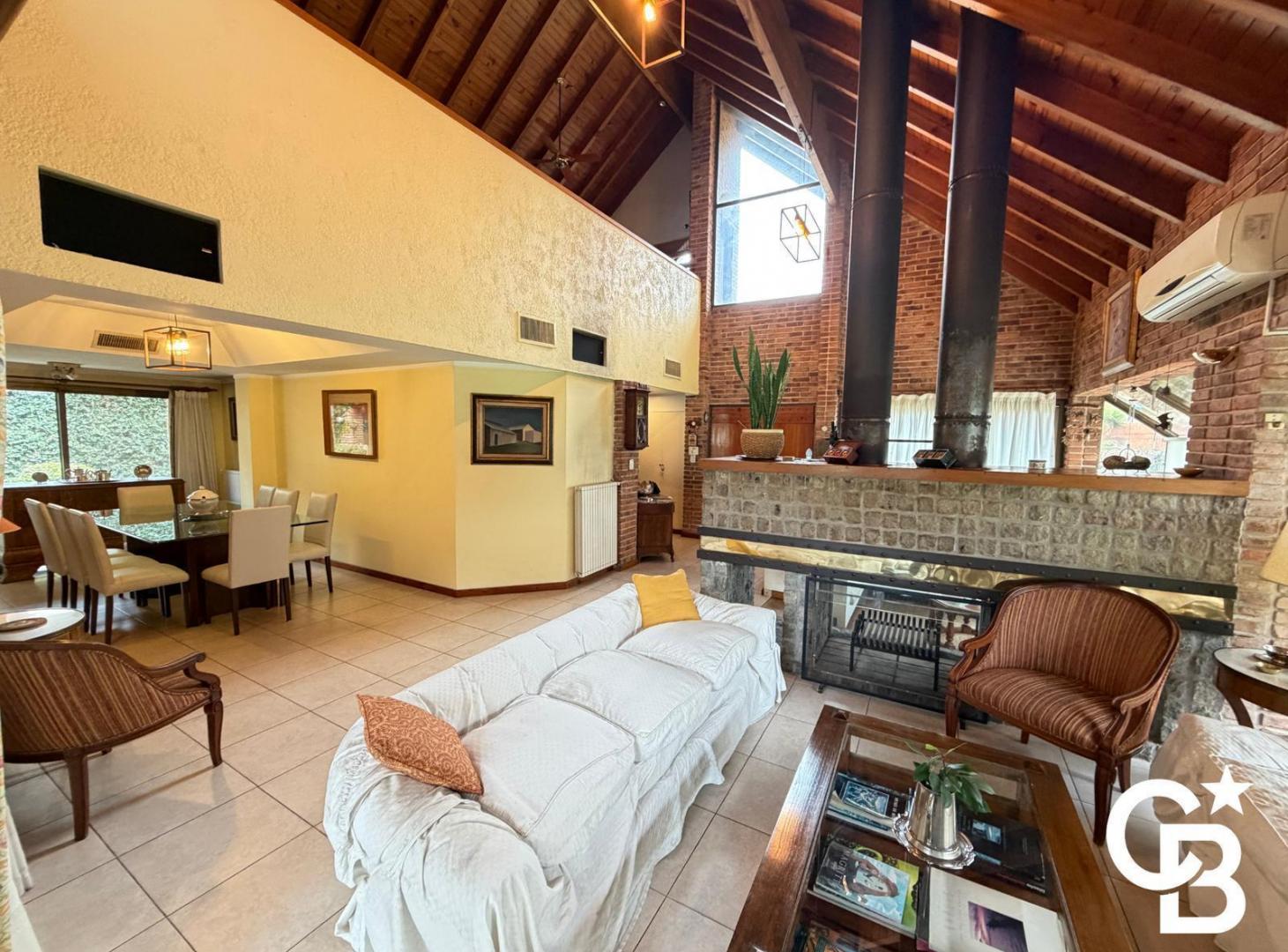 Foto de Casa sobre lote de 1.420 mts en venta - :Los Lagartos c.c., imagen 2
