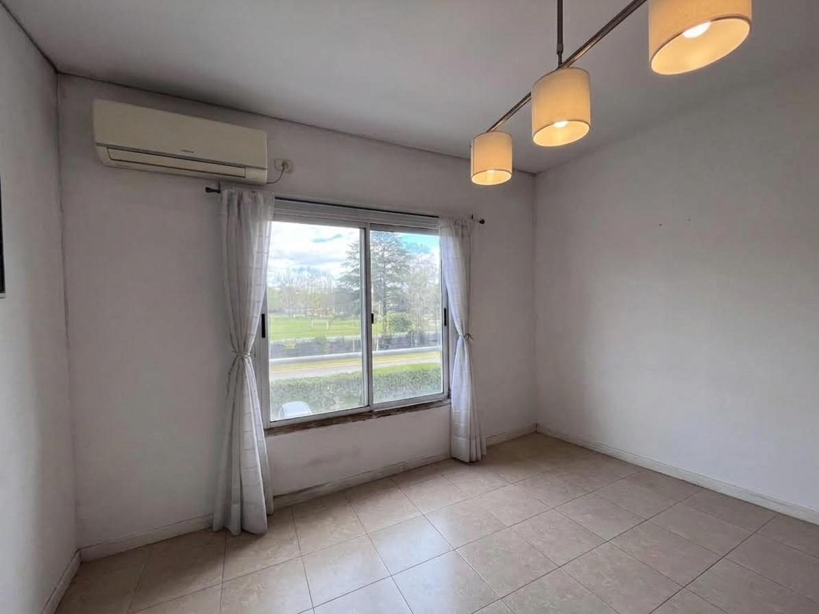 Foto de Duplex 3 amb con terraza en alquiler, imagen 2