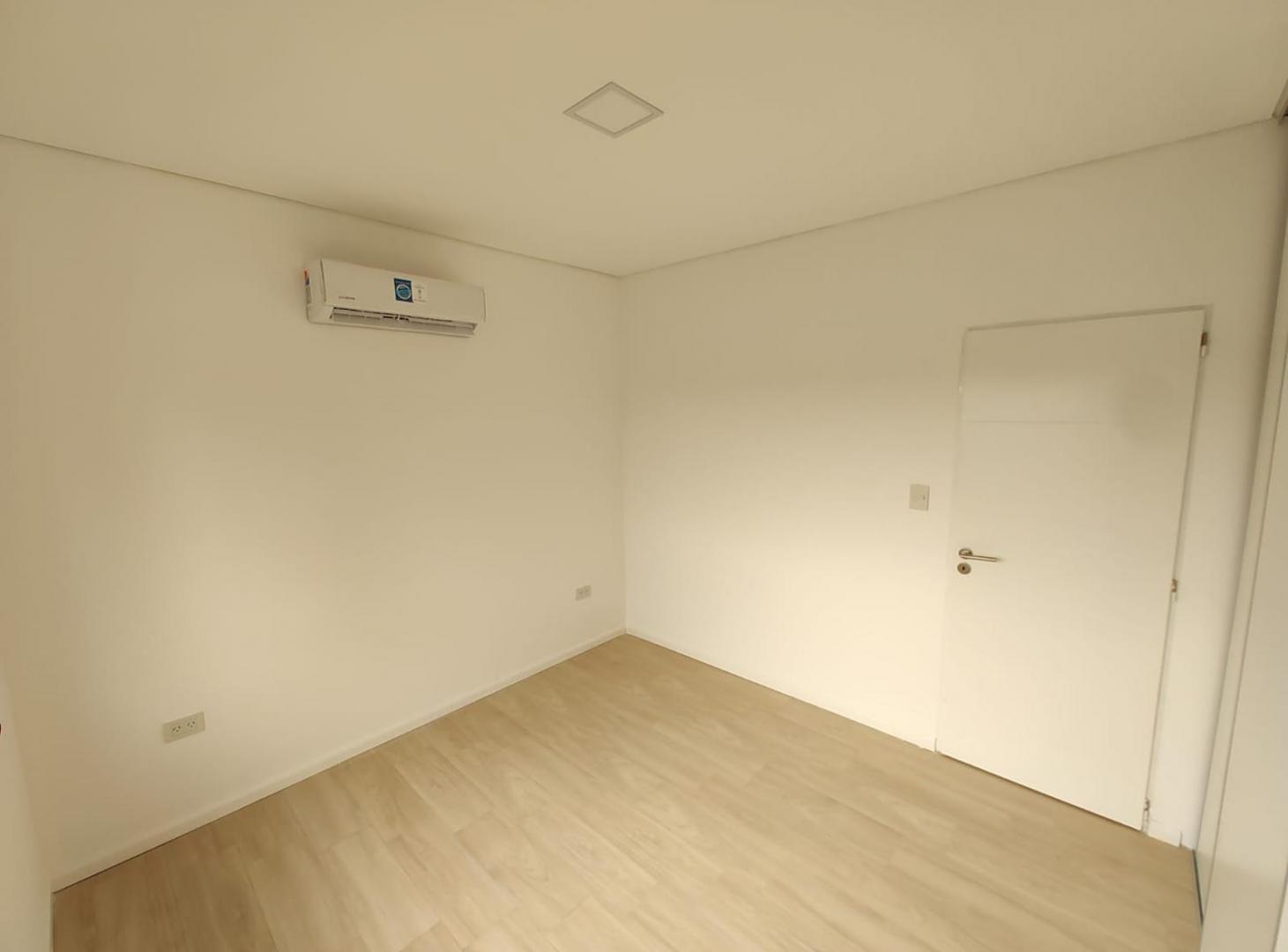Foto de Depto 3 amb con jardin VENTA Altos de la Cañada, imagen 2