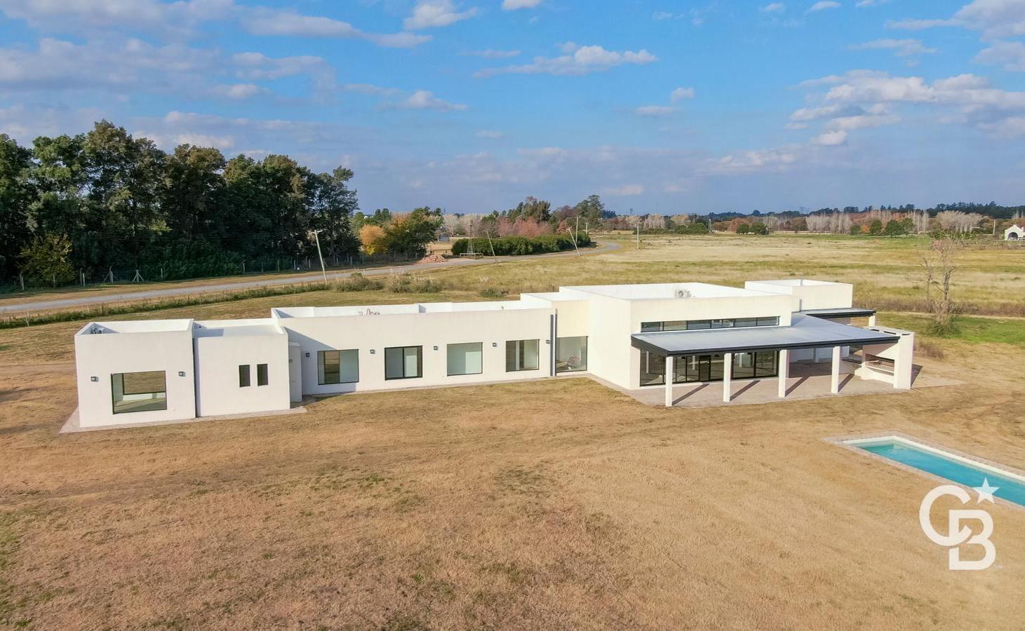 Foto de Casa en venta 4 dormitorios en - Barrio Privado Las, imagen 4